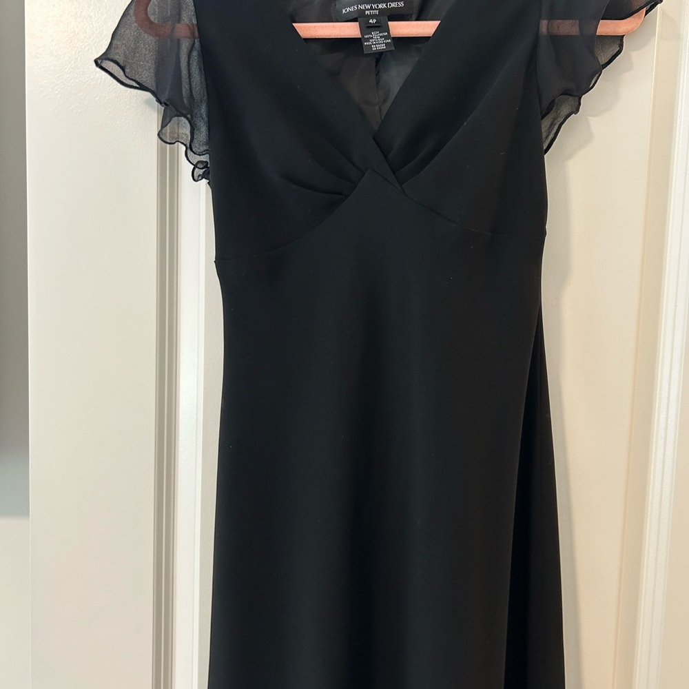 Vintage Silk flutter sleeve black gown - Picture 8 of 13